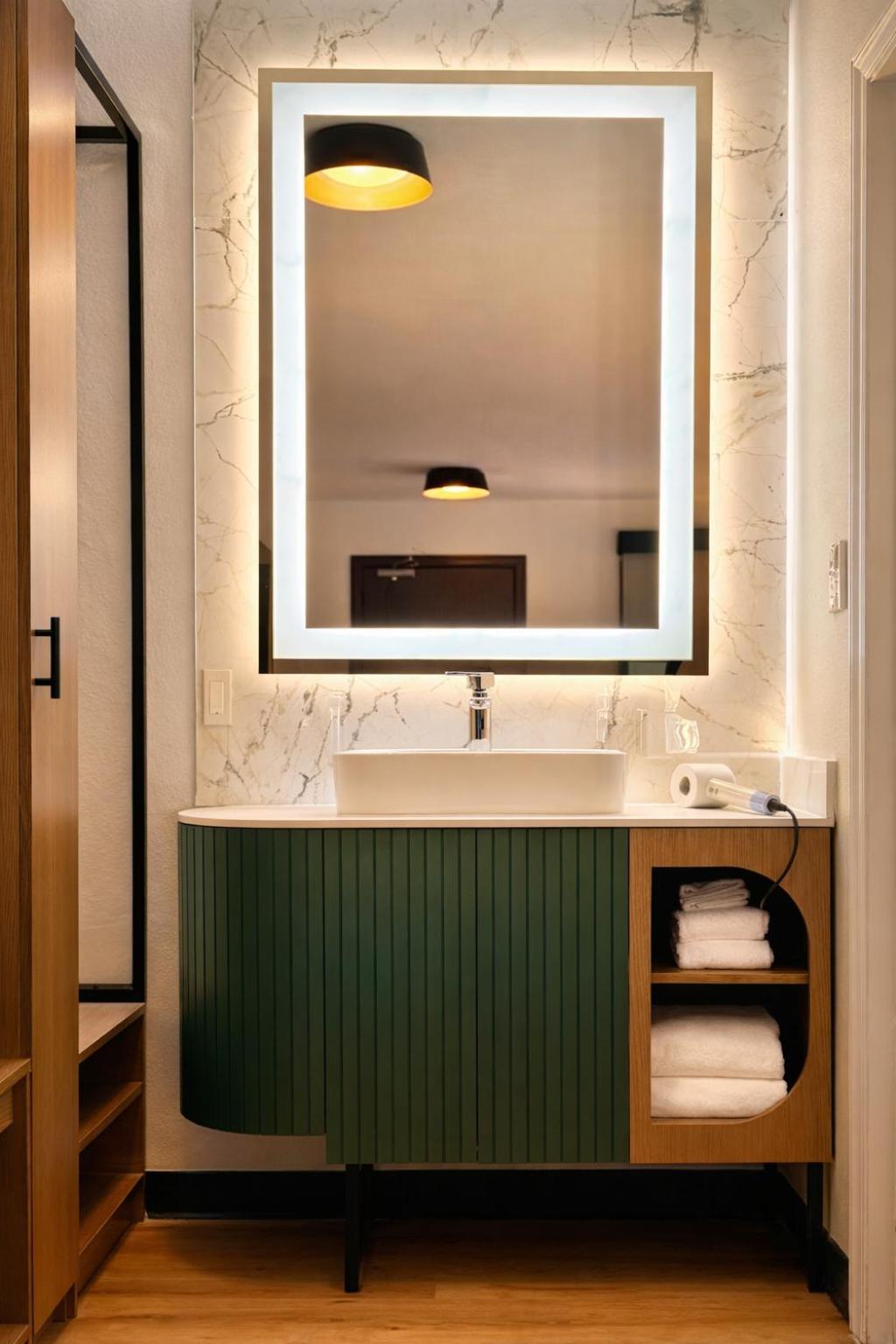 Single Room,1742850035:JPEG